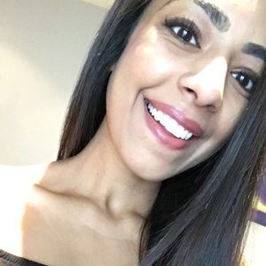 Meet your Posher, Shelly